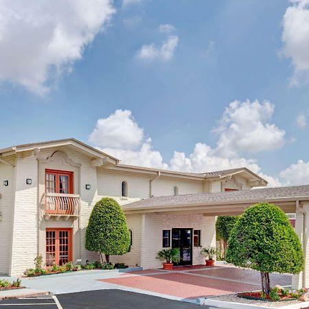 Travelodge By Wyndham North Richland Hills/Dallas/Ft Worth Esterno foto