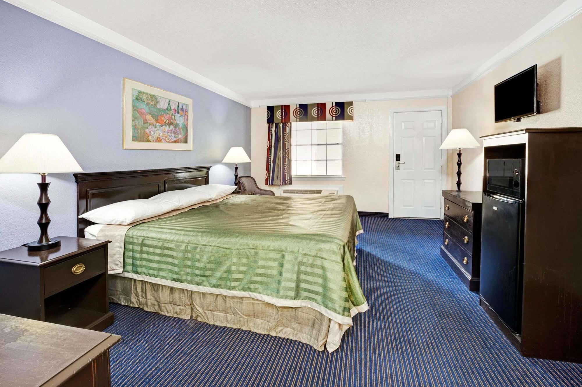 Travelodge By Wyndham North Richland Hills/Dallas/Ft Worth Esterno foto